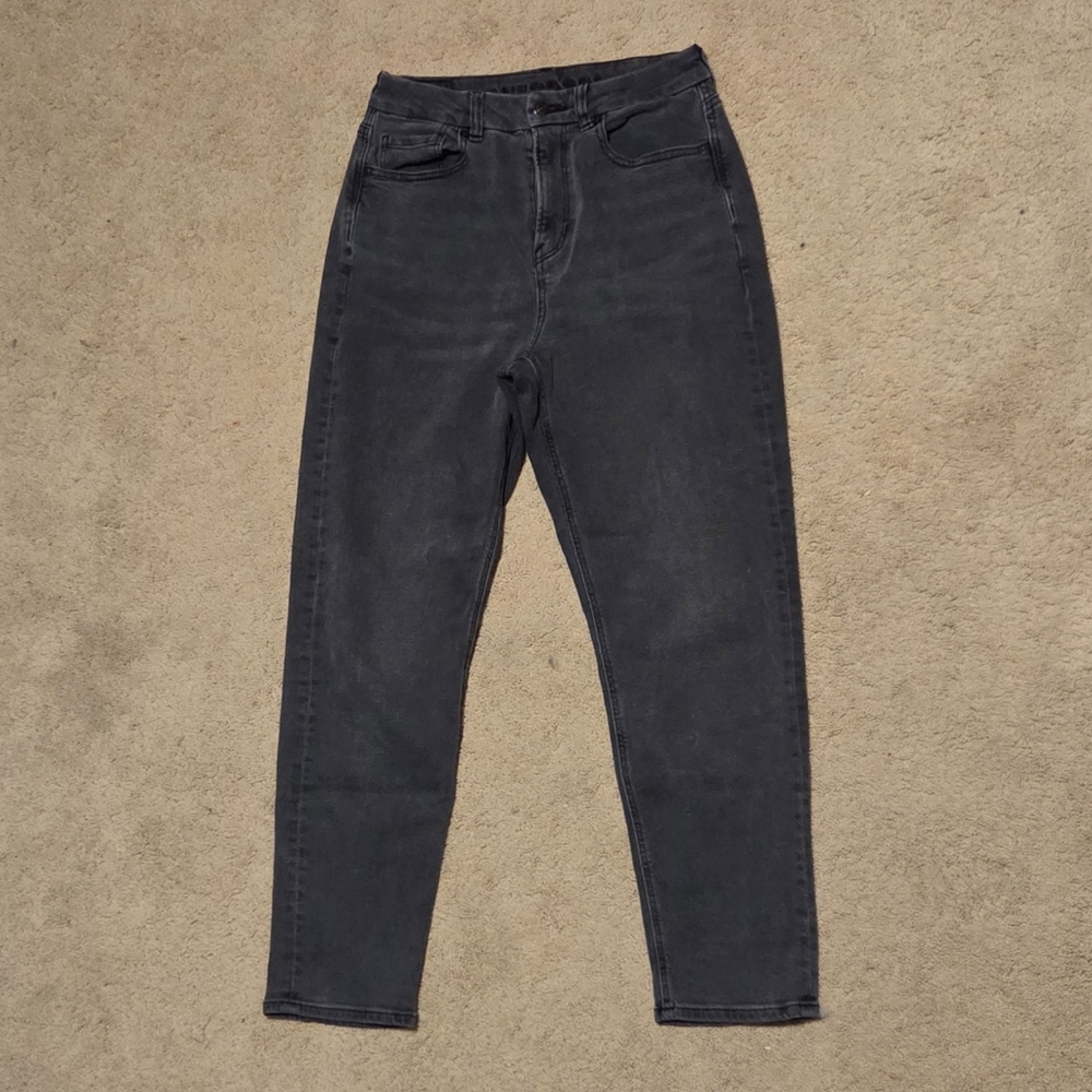 American Eagle Charcoal Curvy Mom Jean, Size 4
